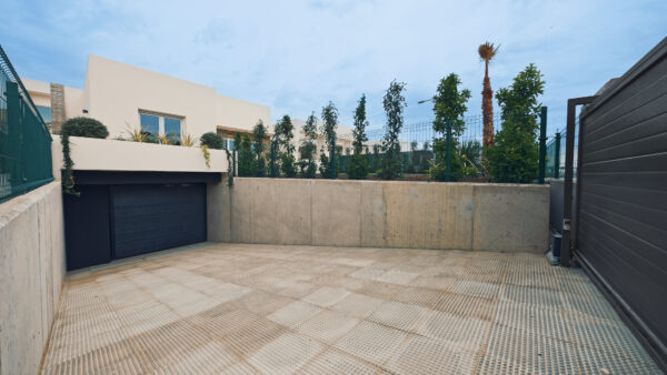 Modern Villa in La Finca Golf - Image 7