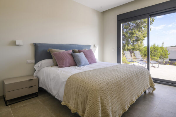 Moder Villa in Las Colinas Golf - Image 16