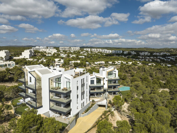 Moder Apartment in Las Colinas Golf - Image 2
