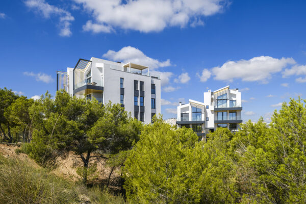 Moder Apartment in Las Colinas Golf - Image 3