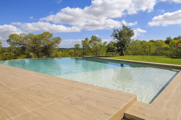 Moder Apartment in Las Colinas Golf - Image 7