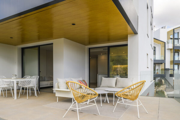 Moder Apartment in Las Colinas Golf - Image 15