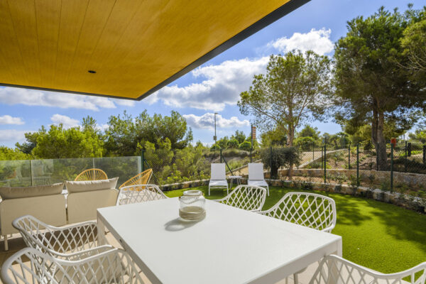Moder Apartment in Las Colinas Golf - Image 18