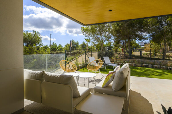Moder Apartment in Las Colinas Golf - Image 19