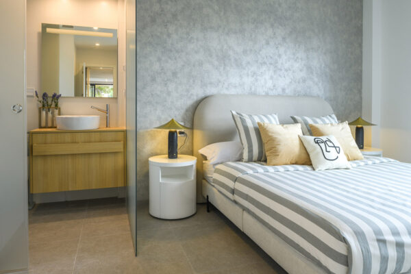 Moder Apartment in Las Colinas Golf - Image 20