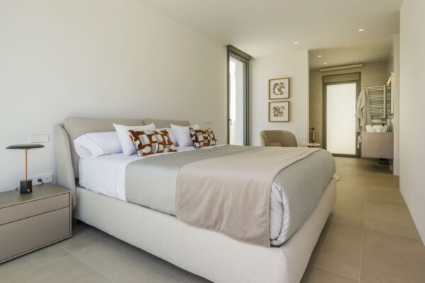 Exclusive Villa in Las Colinas Golf - Image 10