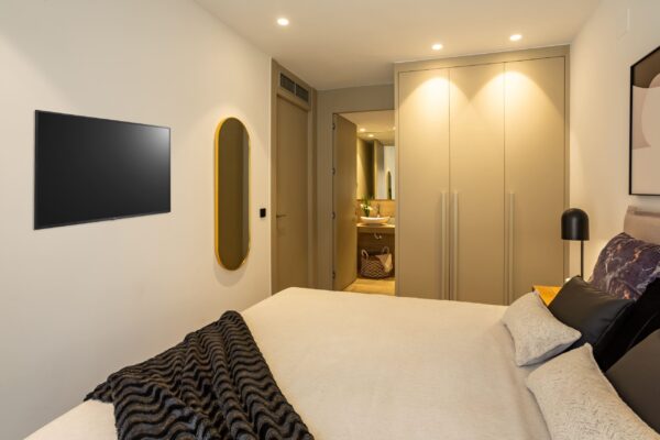 Modern Apartment in La Finca Golf - Image 7