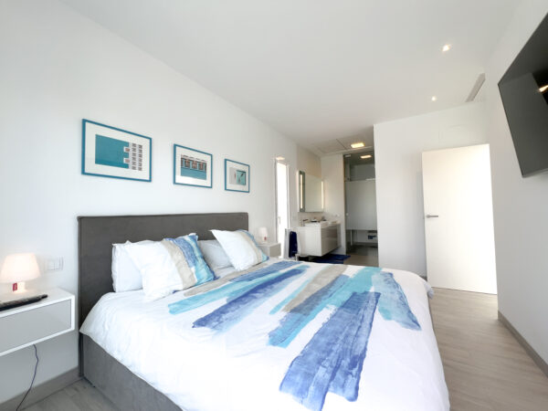 Luxury Villa in Las Colinas Golf - Image 11
