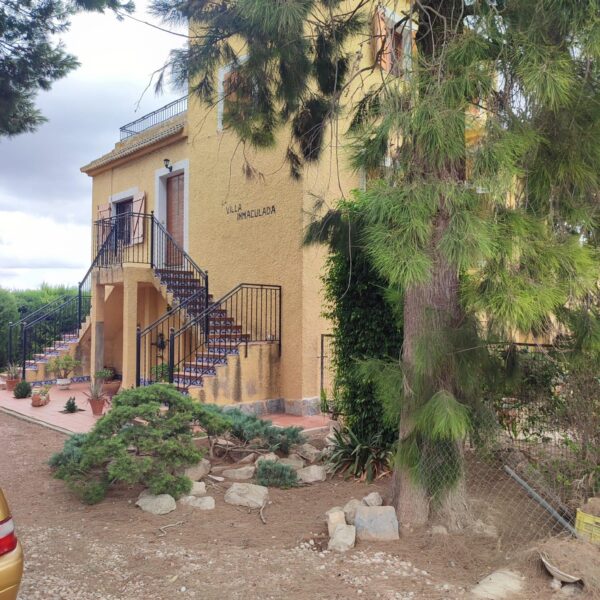 Countryside villa in Daya Nueva - Image 16