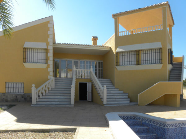 Experience Luxury Between Two Seas in This Stunning Detached Villa!
