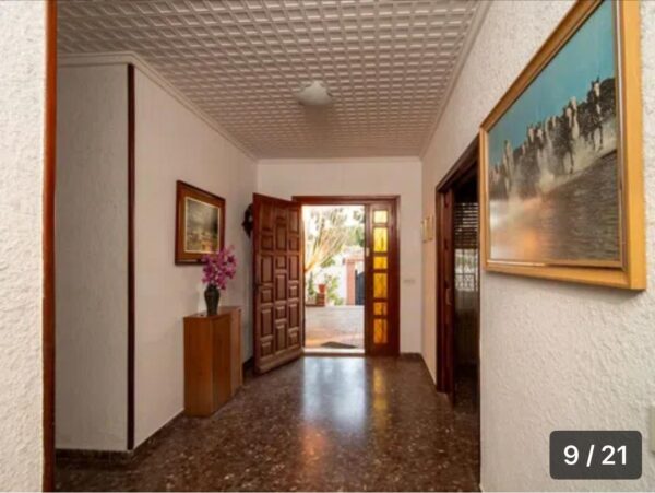 Spacious 8-Bedroom Villa for Sale in Dehesa de Campoamor