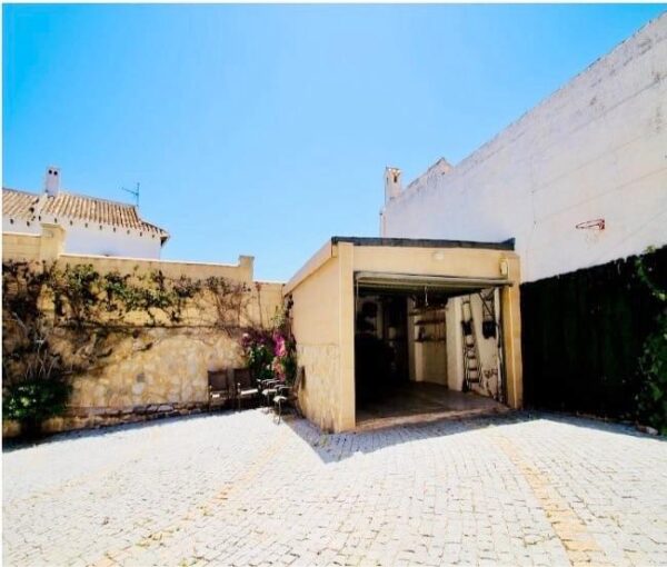 Villa in la zenia with Private Pool Just 200m from La Zenia Beach