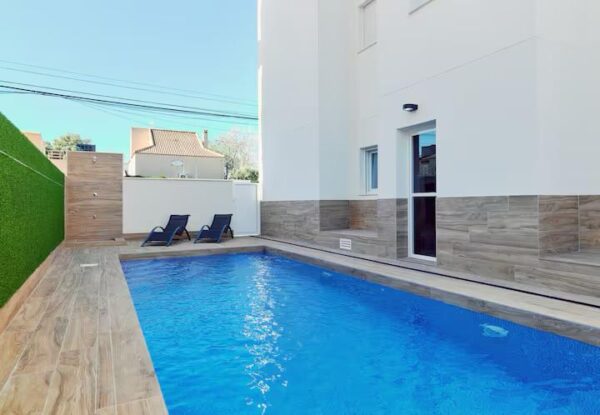 Modern Ground-Floor Apartment in Torrevieja