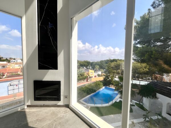 detached villa in los blacones