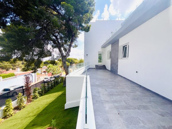 Villa in Los Balcones. Torrevieja - Image 32