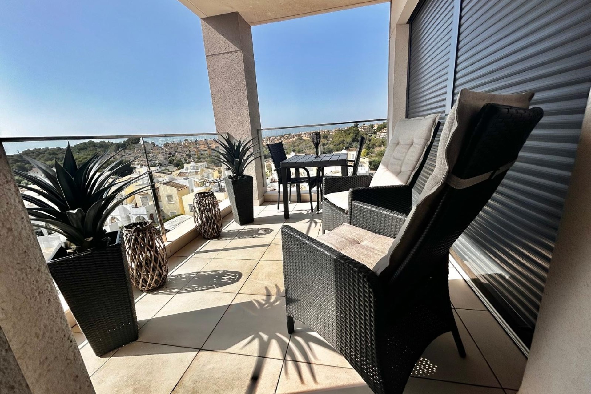 exclusive luxury penthouse in Villamartín, located in the prestigious Valentino Golf complex