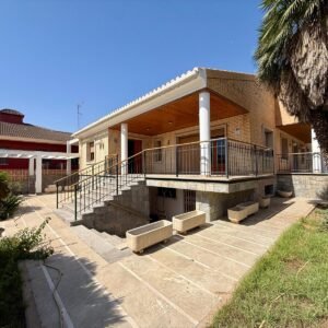 Detached Villa with Private Pool and Large Plot Near the Mar Menor